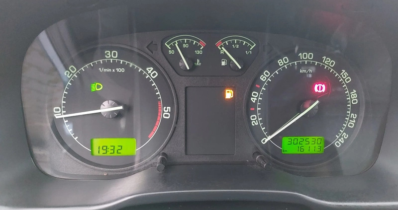Skoda Octavia cena 8200 przebieg: 302530, rok produkcji 2005 z Pionki małe 172